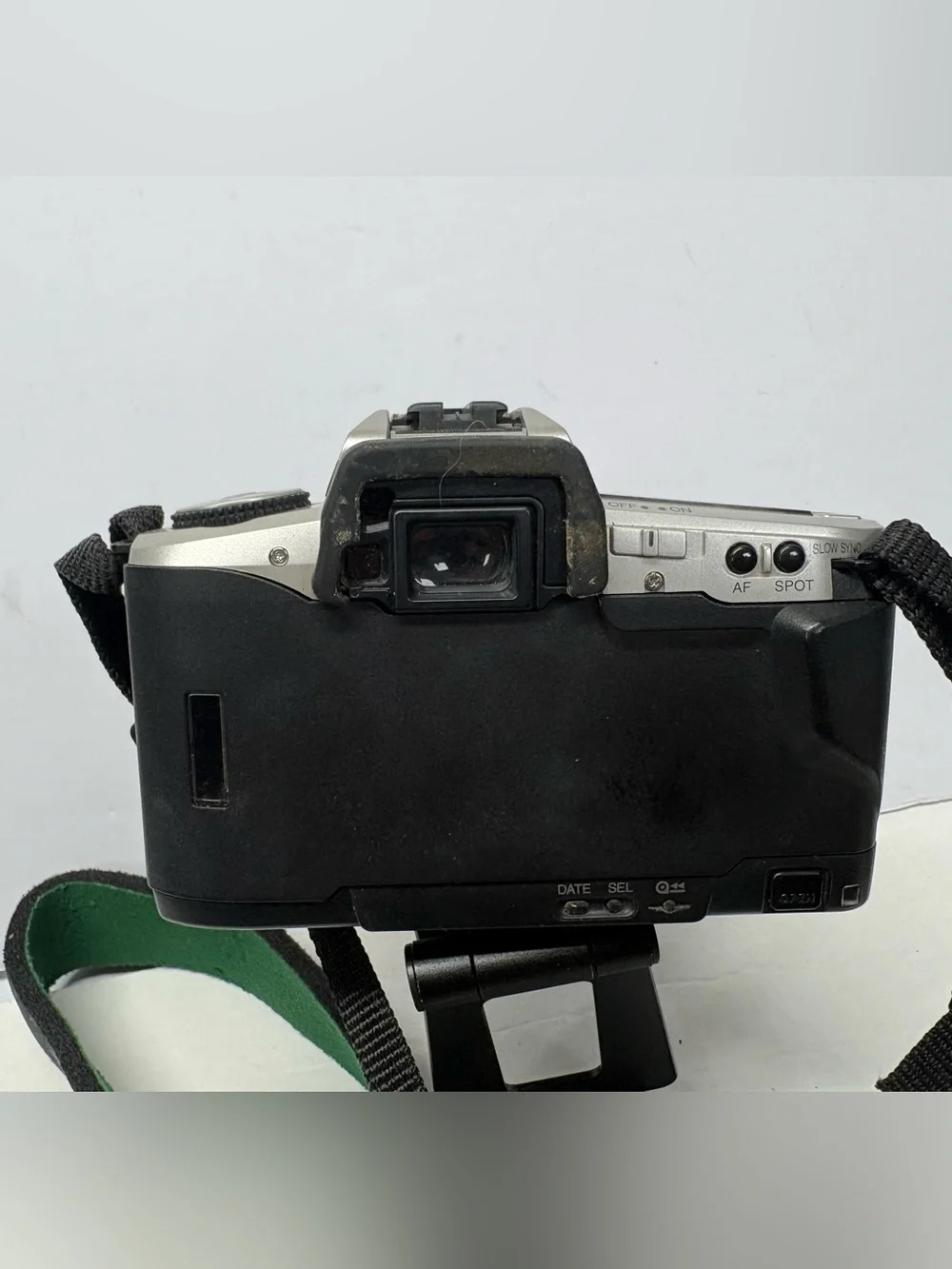 Minolta Maxxum 5 Film SLR Camera with 28-90 mm Lens. Tested & Working.